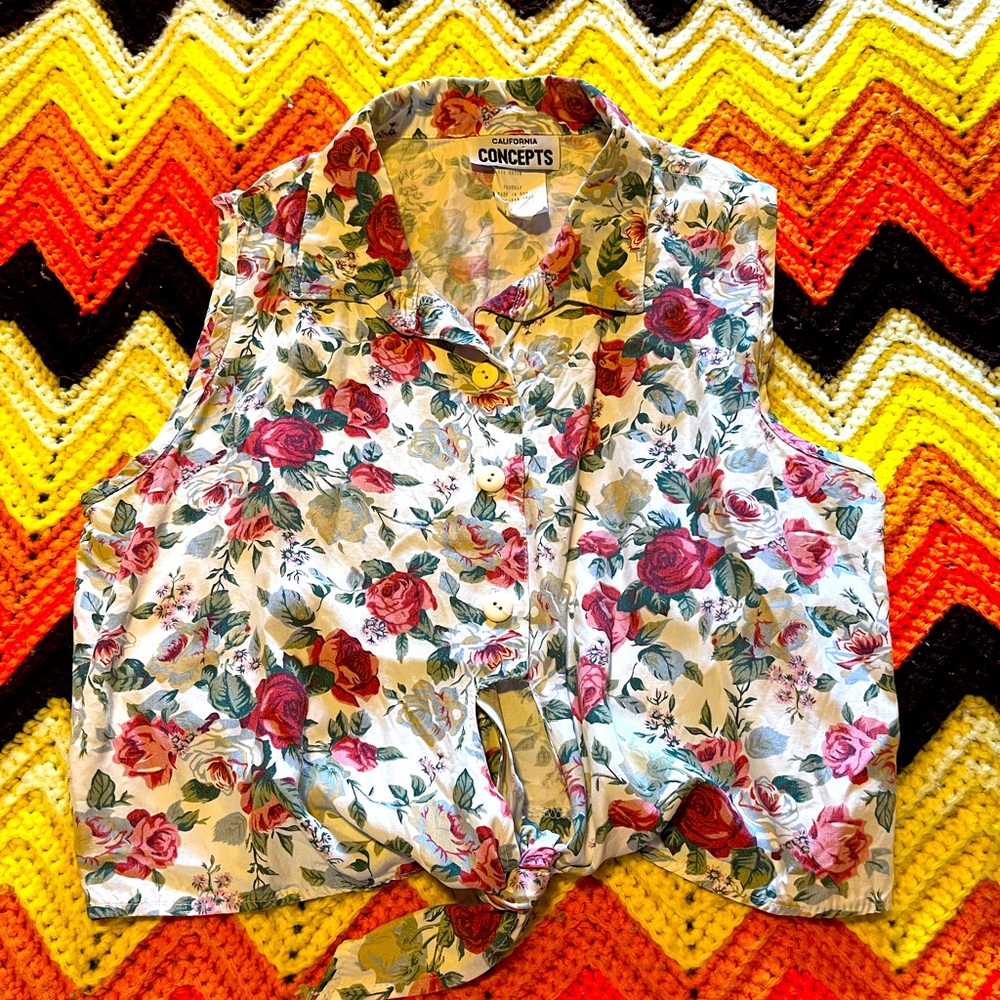 1990’s floral sleeveless tie top